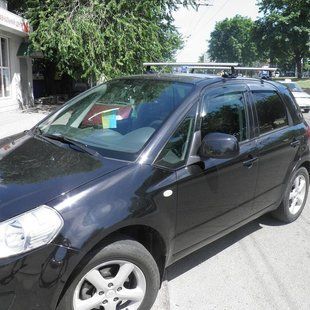 Багажник на дах Suzuki SX4 AERO у штатне місце Кенгуру Suzuki SX4 штатное фото