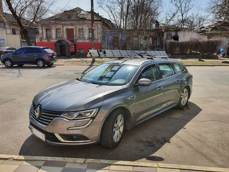 Багажник на крышу Renault Talisman Grandtour AERO Кенгуру Renault Talisman AERO фото